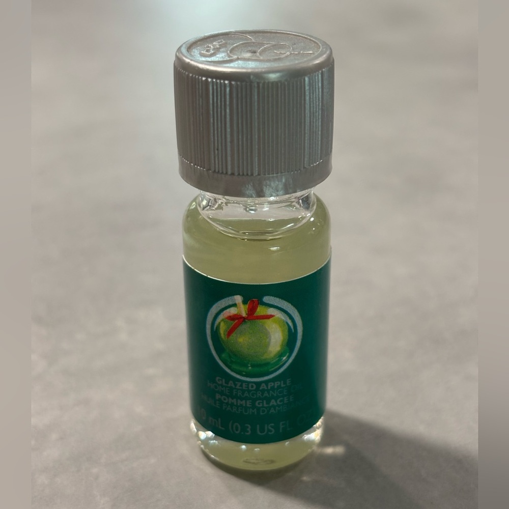 The Body Shop Glazed Apple Home Fragrance Oil Holiday Scent Discontinued